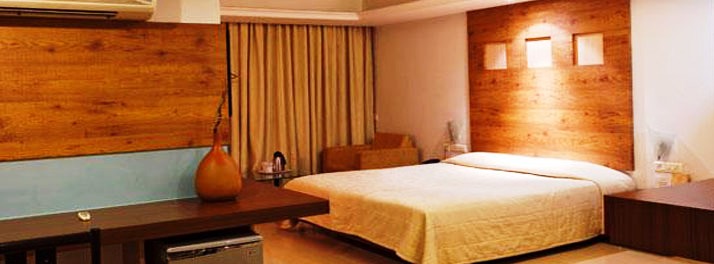 1983/Hotel Pearl - Kolhapur 14.jpg